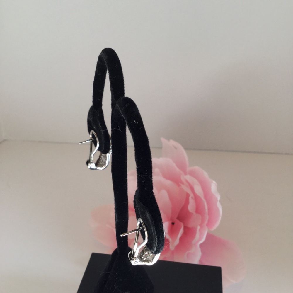 🚫SOLD🚫RUBY CAB EARRINGS CLIP/POST🌸 - Picture 6 of 8